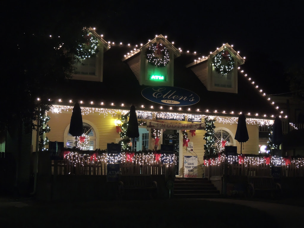 Houston's Holiday Spirit Soars High this December